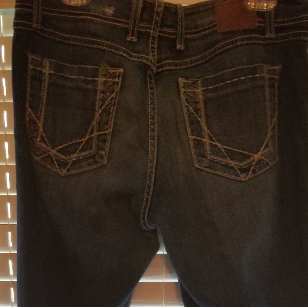 Jeans - Picture 2 of 3